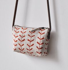 Leather Ideas, Zippered Bag, Diy Handbag, Mk Bags, Sling Bags, Creation Couture, Bag Patterns To Sew, Linen Bag