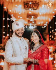 Looking to capture sweet, romantic moments on your wedding day? Tap the link now to explore 60+ viral and trending poses 📸 | Picture Credits: Saloni Gaur | #ShaadikiTaiyari Aasaan Hai Easy Wedding Planning, Wedding Company, Wedding Photo Albums, Cute Couple Poses