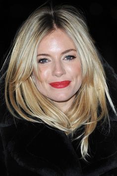 Sienna Miller Hair, Sienna Miller, Good Hair Day, Red Lipstick, Hair Envy, Great Hair, Blonde Hair Color, Hair Dos, Siena