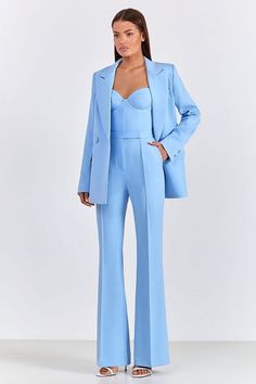 Lila Suit Women, Unique Suits For Women, Tailor Suit Women, Woman In Pantsuit, Blazer Outfits Birthday, Tailored Suits For Women, Monochrome Suit Women, Gown Suits For Women, Blue Pant Suits For Women