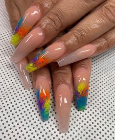 Different Nail Designs On Each Hand, Fill In Nails Acrylic Ideas, Nails With Art Design, Simple Acrylic Nails Ideas, Different Color Nails Acrylic, Carnival Nails Designs, Birthday Nails Designs, Carribean Nails, Coffin Spring Nails