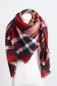 Tartan Plaid Blanket Scarf / Poncho Wrap Poncho Wrap, Plaid Blanket Scarf, Plaid Blanket, Flannel Jacket, Oversized Scarf, Scarf Poncho, Vogue Korea, How To Wear Scarves, Blanket Scarf