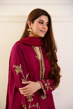 Agha Noor Dresses 2022, Aghanoor Bridal Collection, Woman Wedding Dress, Long Kameez, Wedding Guest Outfit Ideas, Agha Noor, Red Wedding Dress, Girls Party Wear, Kameez Designs