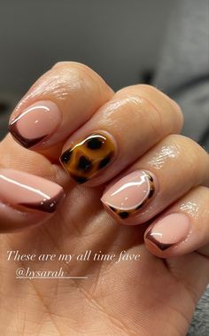 Biab Nail Design Short Square, Natural Nail Designs Winter, Tortus Nail Designs, Really Short Nails Ideas Simple, Natural Nail Ideas Gel, Short Gel Manicure Design, Fall Gel Manicure Ideas, Short Black Square Nails, Fall Nails Ideas Autumn Short