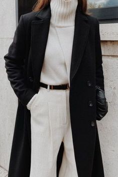 English Teacher Outfits For School & Private Tutoring Minimalist Moda, Womens Black Coat, Looks Street Style, 가을 패션, Looks Style, Mode Inspiration, White Pants