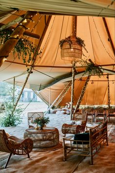 Tipi wedding
Outdoor wedding Wedding Tipi Tent, Teepee Wedding Ideas, Tipi Wedding Ideas, Festival Wedding Ideas, Tipi Party, Wedding Teepee, Marquee Wedding Decoration, Botanical Wedding Decor