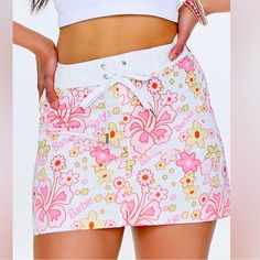 Vacation Luau Hawaiian Style Themed Skirt New With Tags Barbie Authentic F21 Y2k Style High Waist Summer Skort, White High Waist Swim Skirt For Spring, Spring Beach Floral Print Skort, Mini Skort With Floral Print For Beach, Spring Mini Skort In Y2k Style, High Waist Swim Skirt For Spring Vacation, Y2k Mini Skort For Spring, Spring Y2k Mini Skort, Y2k Style Mini Skort For Spring