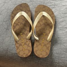 * Condition: Brand New * Worn: N/A * Issues: N/A Comes From A Smoke-Free Home Coach Flip Flops, Coach Shoes, Women's Shoes Sandals, Flip Flops, Shoes Sandals, Size 7, Women Shoes, Sandals, Brand New