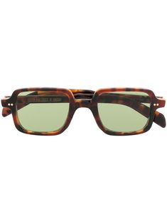 square-frame sunglasses from CUTLER & GROSS featuring brown, acetate, tortoiseshell effect, glossy finish, green tinted lenses, UV-protective lenses, square frame, straight arms and curved tips. These glasses come with a protective case.. Brown Square Sunglasses, Green Lense Sunglasses, Tinted Lenses Glasses, Glasses Inspiration, Summer Glasses, Green Glasses, Brown Glasses, Sunglasses Square, Green Sunglasses