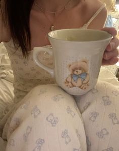 Tea Girl Aesthetic, Cozy Core, Tea Before Bed, Winter Coquette, Coquette Vibes, Night Care, Sweet Nothings, Night Routine, Winter Aesthetic