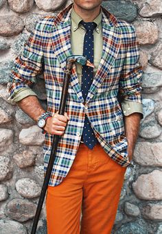 Five Point Fox: The men's fashion blog preppy girls love to stare at. Verr nice. Orange Pants, Color Combinations For Clothes, Mens Fashion Edgy, Sharp Dressed Man, Plaid Blazer, Gentleman Style, Fashion Mens, Look Vintage, Men Looks