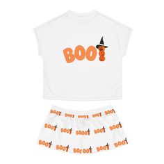 Get into the Halloween spirit with this comfy and spooky pajama set. Made of 100% polyester and 100% cotton collar, this set features a ribbed collar, elastic waistband, and no sleeve seams for a relaxed fit. Perfect for Halloween celebrations and cozy nights in. Product features - 100% polyester and 100% cotton collar - Ribbed collar for clean lines - Elastic and soft waistband for comfort - No sleeve seams for oversized look - Material: 95% polyester, 5% spandex Care instructions - Do not dryclean - Iron, steam or dry: low heat - Do not tumble dry - Do not bleach - Machine wash: cold (max 30C or 90F) Halloween Pyjamas, Spooky Pajamas, Casual Halloween Orange Sleepwear, Cute Long Sleeve Halloween Sleepwear, Playful Halloween Sleepwear, Short Pajamas, Womens Pajama Shorts, Halloween Pajamas, Oversized Look