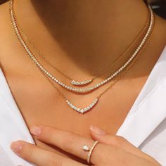 Asian Bridal Hair, V Necklace, Asian Bridal, Necklace Diamond, Rose Gold Necklace, Dream Jewelry, White Rose Gold, Bridal Hair, Gold Diamond