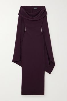 Solace London's 'Arden' dress has a draped off-the-shoulder neckline and waterfall-effect sleeves that create plenty of drama. It's cut from plum crepe in a slim fit that creates and accentuates an hourglass silhouette. The skirt is split at the back, so you can walk a little easier in heels. London, Evening Dresses, Crepe Maxi Dress, Blouse Ideas, Solace London, Aesthetic Dress, Hourglass Silhouette, Off The Shoulder, Maxi Dress