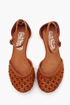 Closet Boxes, Shoes Closet, Woven Flats, Tan Flats, Chic Chic, Ankle Strap Flats, Dresses Shoes