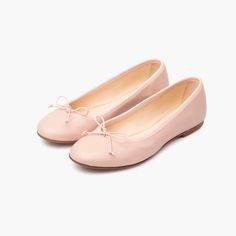 Luxury Cream Ballet Flats, Luxury Ballet Flats For Party, Luxury White Low Heel Ballet Flats, Luxury Chic Ballet Flats, Luxury Women's Spring Ballet Flats, Luxury Chic White Ballet Flats, Luxury Feminine Formal Ballet Flats, Luxury Ballet Flats With Sculpted Heel And Round Toe, Luxury Ballet Flats With Round Toe