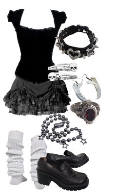 Metal Heads Outfits, Gothic 2000s Fashion, Gothic Emo Outfits, Goth Fits Aesthetic, Gothic Y2k Outfits, Romantic Goth Outfits Casual, Goth Outfit Inspiration, Emo Y2k Outfits, Y2k Goth Outfits