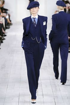 Women In Suits, Tomboy Fashion, Tailored Suits, Menswear Inspired, Suit Fashion, Look Fashion