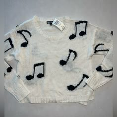 New With Tags Hot Topic Music Note Cropped Sweater Size Small. Non Smoking Home. Ships Fast! Music Themed Clothes, Piano Clothes, Dj Pony, Cool Clothes Ideas, Hot Topic Sweaters, Hello Kitty Girl, Kitty Girl, 2010s Fashion, Christmas List Ideas