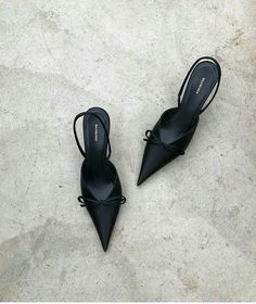 Pointy Heels, Cool Fits, Gorgeous Shoes, Black Aesthetic, Ayurveda