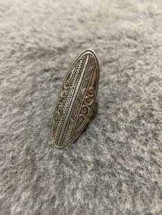 This is an old berber silver ring, with etched and embossed decoration on the silver. The ring has a great old patina.   Size : US: 9            FR: 60 Weight : 9,4g Moroccan Jewelry, Silver Rings Handmade, Ring Handmade, Handmade Ring, Morocco, Band Rings, Silver Ring, Patina, Jewelry Rings