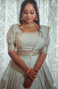 Traditional Crop Top Lehenga, Kerala Saree Lehenga, Dhavani Blouse Ideas, Simple Lehenga Blouse Designs, Kerala Lehenga Designs, Pattupavada Blouse Designs For Women, Madhuramveppu Dress, Kerala Engagement Lehenga, Croptop Lehenga Designs Latest