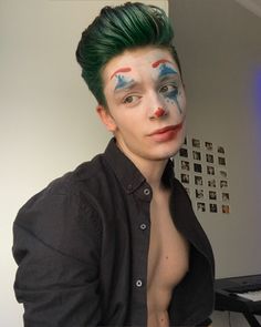 Mens Joker Makeup, Easy Joker Makeup Men, Male Joker Makeup, Joker Cosplay Men, Joker Make Up Men, Joker Halloween Makeup Men, Joker Halloween Costumes Men, Joker Makeup Men, Joker Costume Men