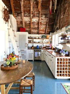 the kitchen is clean and ready to be used for cooking or baking, as well as other things