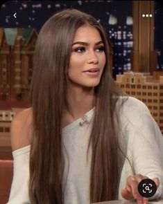 Zendaya Hair, Honey Brown Hair, Brown Hair Inspo, Hairstyles For Layered Hair, Brown Hair Balayage, Makijaż Smokey Eye, Hair Inspiration Color