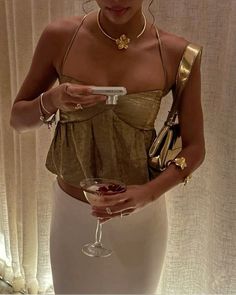 Crazy Outfits Aesthetic, Golden Brunette, Picture Diary, Outfit 2023, Autumn Trends, Pics Inspo, Party Fits, Looks Party