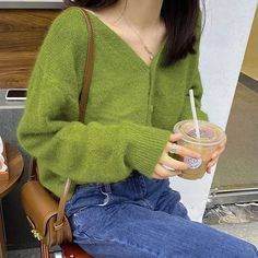 Autumn Fashion V-neck Knitted Cardigan Women Green Long Sleeve Single Breasted Sweaters Casual Knitwear Mujer [20231204] window.adminAccountId=2670768128; Backless Sweater, Skirt Streetwear, Skirts Flowy, Streetwear Chic, Casual Knitwear, Retro Skirt, Cardigan Vintage, Printed Pleated Skirt, Knitting Women Cardigan