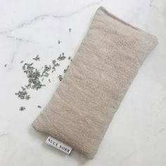 Find your calm and quiet your mind with this simple magical tool. Filled with lavender buds and Swedish grown natural flax seeds. Gently place the pillow over your eyes before meditation / relaxation or before bed for a better night's sleep. You can also microwave the pillow for a few seconds and use it warm. Just make sure not to let the pillow get too hot. Do not was the pillow. This item leaves our warehouse in 10-12 business days SPECIFICATIONS:Outer: 100% linen, inner 100% cottonHandmade in Quiet Your Mind, Lavender Eye Pillow, Lavender Eye, Lavender Eye Pillows, Spring City, Eye Pillow, Flax Seeds, Lavender Buds, Eye Pillows