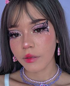 Makeup Ideas Aesthetic, Makeup Aesthetic Ideas, Makeup Products Aesthetic, Drawing Makeup, Beauty Makeup Products, Festival Makeup Glitter, Organization Makeup, Mekap Mata, 20 Makeup