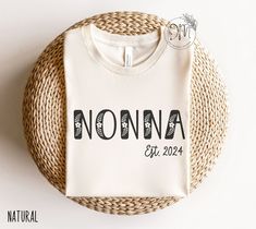 Looking for a personalized and unique gift for your Nonna? Check out our Nonna Established t-shirt! This custom Nonna shirt is a great choice for Mother's Day, birthdays, or any occasion. ✨ Please check the SIZE CHART image on the listing, and choose your size accordingly before placing your order.  🚫We do not accept exchanges, returns, or cancellations, however, if there are any quality issues with the item please contact us right away. We'll be happy to make things right and make sure you are Makerspace Ideas, Pregnancy Reveal, Make Things, Floral Shirt, Cricut Projects, San Jose, Mother's Day, Mothers Day, Gender Neutral