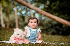 Ensaio Infantil. Ensaio Externo. E Session. Lifesyle. Love. baby. Girl. Fofura. Ensaio no Parque. Criança. Fotografia. Fotos Externas. Fotos. Santa Catarina. Isadora. Beautiful Girl. Lovely baby. Jaraguá do Sul. Baby Bath Gift, 6 Month Baby Picture Ideas, Toddler Poses, Baby Family Pictures, Baby Birthday Photoshoot, First Birthday Photography, Baby Milestones Pictures, Toddler Photoshoot, Monthly Baby Pictures