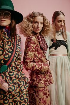 Mode Coachella, Mode Hippie, Christian Fashion, Couture Mode, Look Vintage, Harper's Bazaar, Fashion Editorial