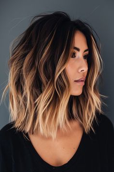 Balayage Brunette Shoulder Length, Bob Hairstyle Balayage, Dark Roots With Balayage, Ombre Style Hair, Blonde Ends On Brown Hair Short, Brown Hair With Smokey Highlights, Caramel Brown Ombre Hair, Long Bob Hairstyles Balayage, Long Textured Lob Haircut