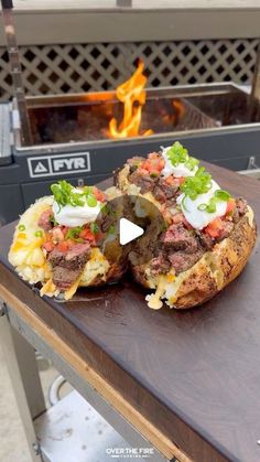 26K views · 4.9K likes | Derek Wolf on Instagram: "Carne Asada Baked Potato 🥩🥔🔥

#carneasada #bakedpotato #loadedpotato" Carne Asada Baked Potato Recipe, Carne Asada Loaded Baked Potato, Carne Asada Potatoes, Carne Asada Baked Potato, Jacket Potato, Baked Potato Recipes, Lime Peel, Pan Fry, Loaded Potato