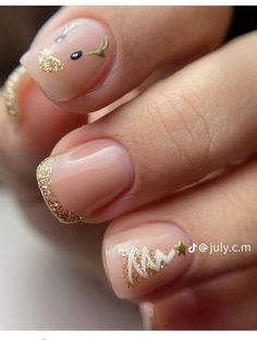 Nail Wedding Guest, Winter Nails Biab, Autumn Gel Nails, Gel Nails With Glitter, Fall Nail Color Ideas, Autumn Nail Art, Fall Nail Color, Thanksgiving Nail Designs, Nail Color Ideas