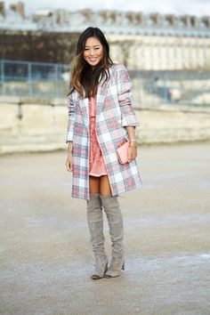 Showgoer - MarieClaire.com Otk Boots Outfit, Fall 2014 Fashion, Trending Boots, Suede Boots Knee High, Solid Color Dress, Street Style Paris, Street Style Looks, Ladies Dress Design