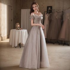 Olivia Mark - Elegant Grey Formal Evening Gown with Shoulder Ruffles Elegant Evening Dress, Formal Evening Gown, Blue Bodycon Dress, Princess Skirt, Elegant Blouses, Floral Print Maxi Dress, Evening Dresses Elegant, Evening Gowns Formal, Wedding Dress Styles