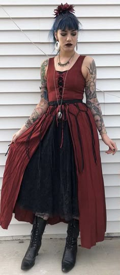 Bohemian Witch, Witchy Clothes, Fair Outfit, Style Inspiration Edgy, Fair Outfits, Ren Fest, Ren Fair