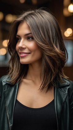 Discover 15 incredible layered haircuts for medium hair including Choppy Straight Step with Wavy Long Bangs Straight Mid Length Wavy Round Face DIY Curly Shoulder Length Long Bobs Upgrade your hairstyle game with these stunning looks Old Hairstyles, Layered Haircuts For Medium Hair, Long Bangs, Haircuts For Medium Hair, Cute Headbands, Good Hair Day, Hair Game, Bad Hair Day