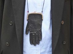 Gloves Vintage, Vintage Gloves, Quirky Fashion, Frame Bag, Vintage Purses, Your Mom, Burning Man, Yarn Crafts, Leather Gloves