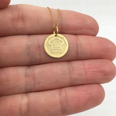 ● Material of pendant: Solid gold 14k ( REAL GOLD ) ● Metal Stamp: 14k ● The pendant is available in 3 sizes: 14,0 mm / 0,55 inches ( Diameter ) 16,5 mm / 0,65 inches ( Diameter ) 19,1 mm / 0,75 inches ( Diameter ) ( In the photos the size of the pendant is 14mm / 0.55 inches Diameter ) ● Material of chain: Solid gold 14k ( REAL GOLD ) ● Chain Options: **Chain No.1  :  thickness 0,7mm  **Chain No.2 :  thickness 1,3mm ● Chain Length: - 40 cm / 15,75 inches ( Length ) - 45 cm / 17,72 inches ( Leng Stamped 14k Yellow Gold Charm Necklaces, Yellow Gold Medallion Charm Necklace 14k, Gold 14k Hallmarked Charm Necklaces, 14k Gold Charm Necklace With Hallmark, 14k Gold Round Pendant Necklace, Gold Medallion Charm Necklace Stamped 14k, Gold-plated Charm Necklace Stamped 14k, 14k Yellow Gold Nameplate Charm Necklace, 14k Gold Charm Necklace