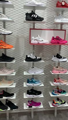 Shoes Display, Retail Store Interior Design, Display Area, Retail Store Interior, Retail Store Design