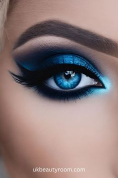 Blue Witch Makeup, Black And Blue Makeup, Hemp Cosmetics, Electric Blue Eyes