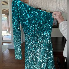 Perfect Condition/Worn Once/Has Built In Padding/Absolutely Stunning On/Cocktail Length Sherri Hill Dresses, Sparkly Dress, Sherri Hill, Dress First, 2 Colours, One Shoulder, Built In, Womens Dresses, Women Shopping