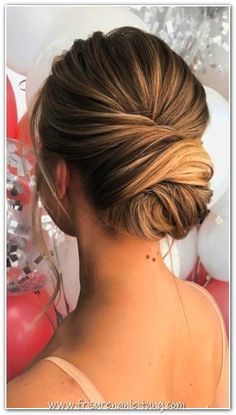 Hairstyle Tutorials, Elegant Wedding Hair, Haircut Styles, Low Bun, Wedding Hair Down, Bridal Hairstyles, Penteado Cabelo Curto, Wedding Hairstyles Updo, Hair Images