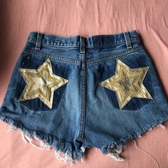 Nasty Gal After Party Levis Denim Distressed Shorts With Gold Stars On The Back #Nastygal #Levis #Afterparty Originally $88 Never Worn Star Jean Shorts, Party Cutoff Denim Shorts, Denim Party Shorts, Casual Cutoff Jean Shorts For Party, Short Denim Party Jeans, Short Denim Jeans For Party, Short Party Jeans, Summer Star Print Denim Jeans, Summer Party Denim Blue Bottoms